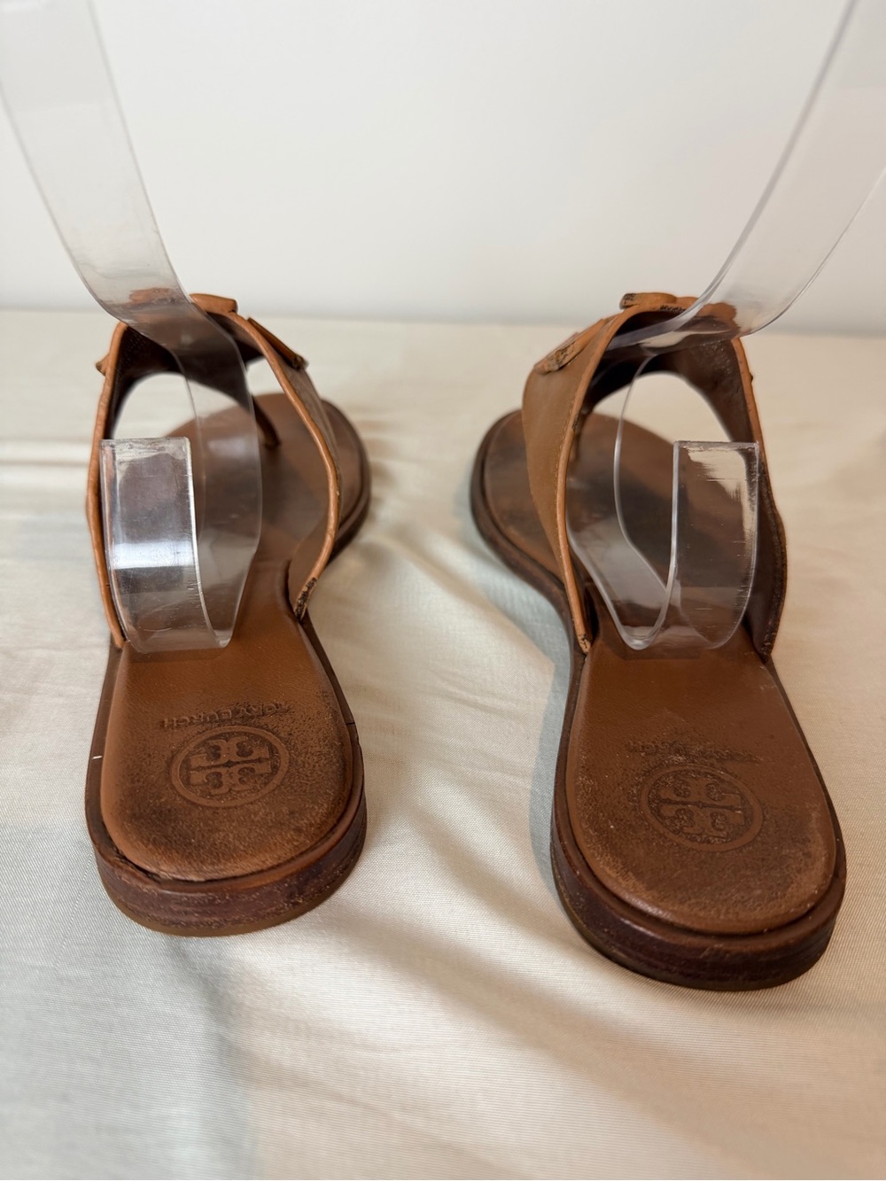 Tory Burch Women’s Cognac Leather Thong Sandals - Picture 7 of 11